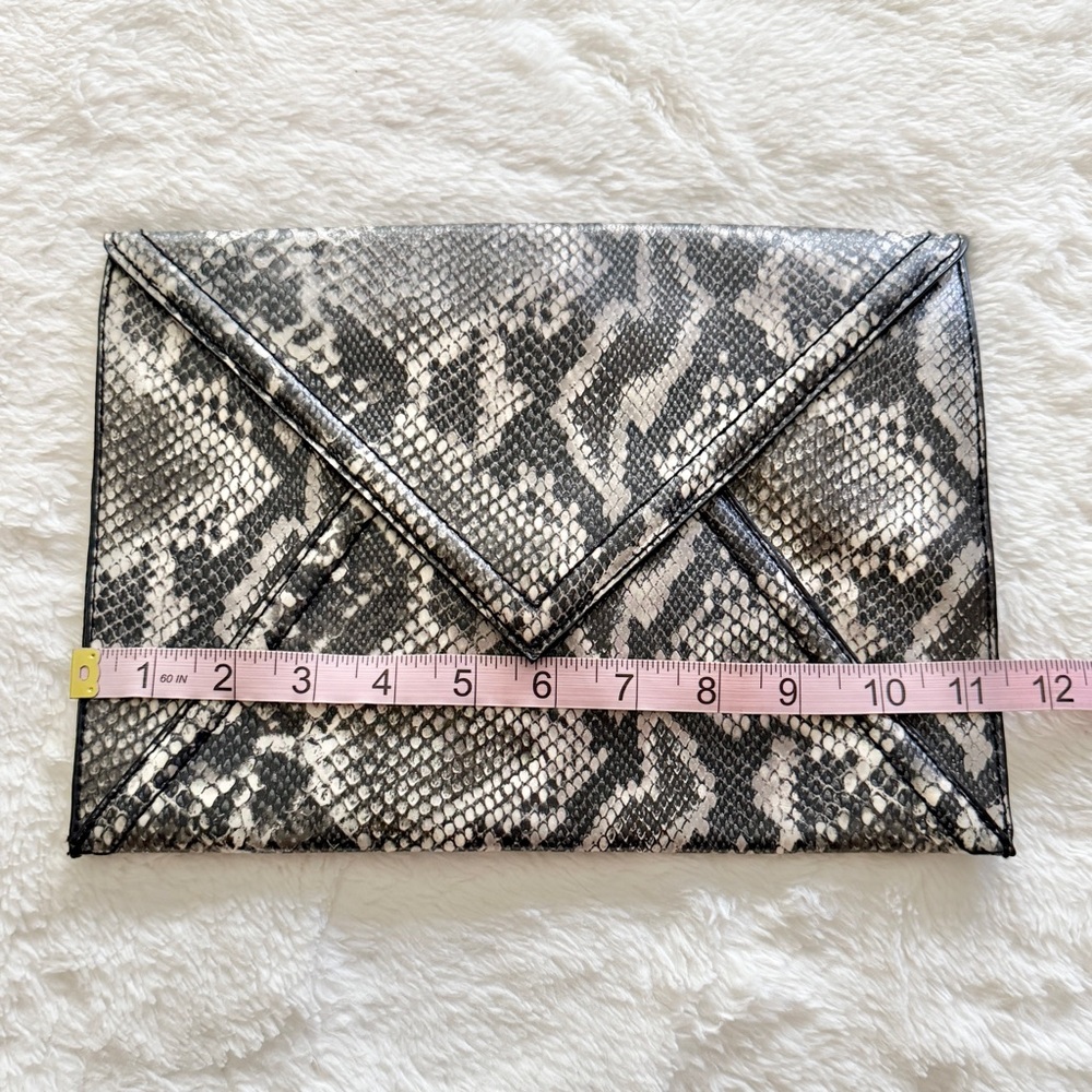 H&M Snakeskin Print Faux Leather Metallic Envelope Clutch Bag Gray Silver - Picture 5 of 7